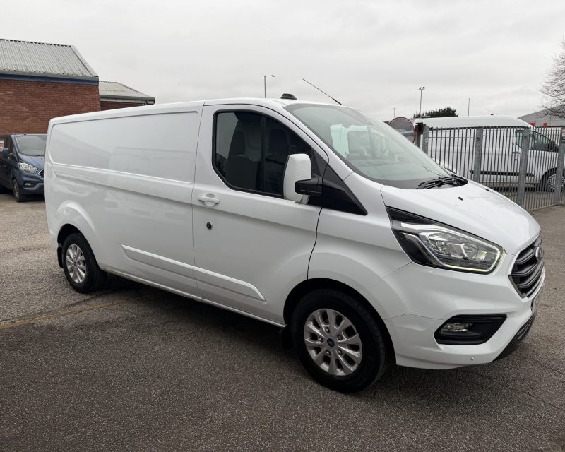Ford Transit Custom 2.0 EcoBlue 300 130 Limited LWB