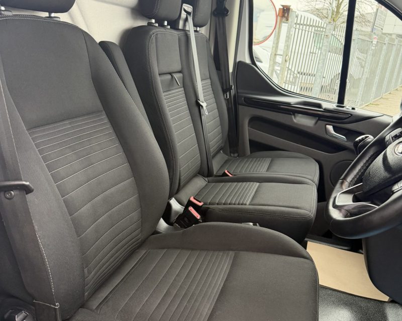 Ford Transit Custom 2.0 EcoBlue 300 130 Limited LWB