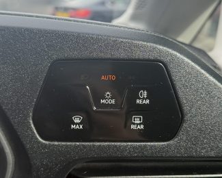 Volkswagen Caddy Maxi 2.0 TDi Commerce 102ps LWB