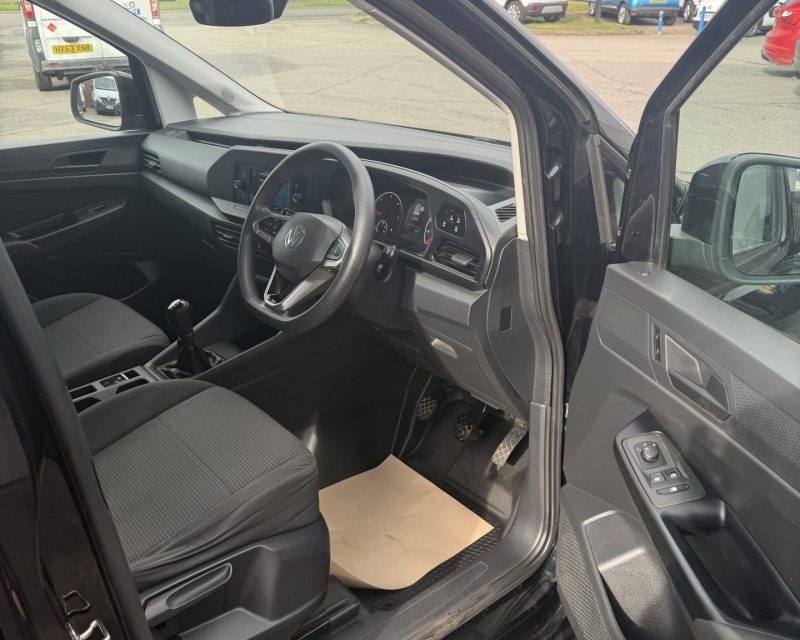 Volkswagen Caddy Maxi 2.0 TDi Commerce 102ps LWB