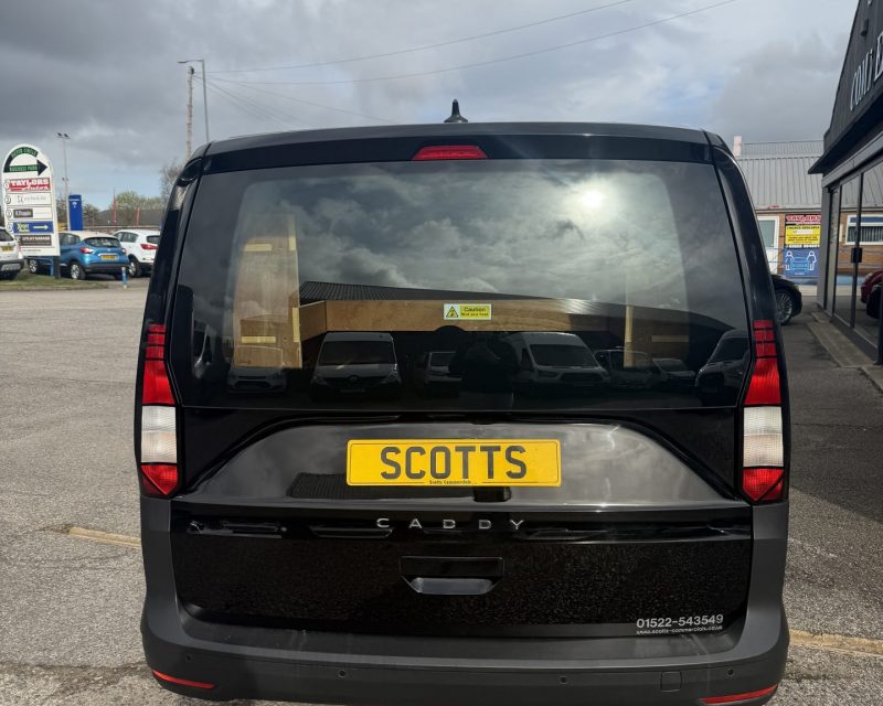 Volkswagen Caddy Maxi 2.0 TDi Commerce 102ps LWB