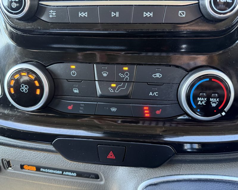 Ford Transit Custom 2.0 EcoBlue CrewVan Limited SWB