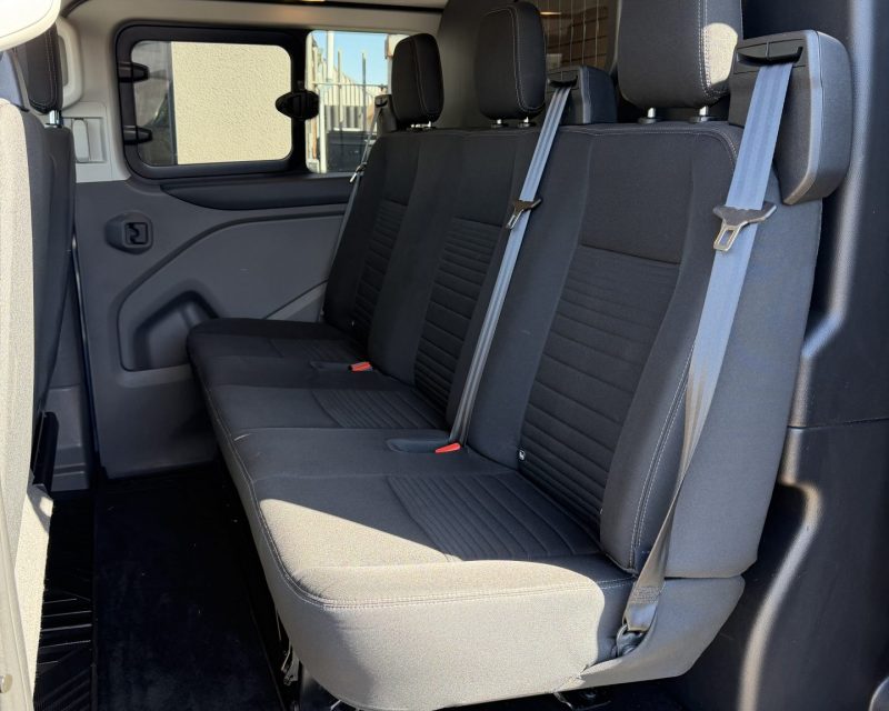 Ford Transit Custom 2.0 EcoBlue CrewVan Limited SWB