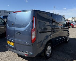 Ford Transit Custom 2.0 EcoBlue CrewVan Limited SWB