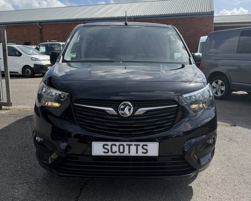 Vauxhall Combo 1.5 Turbo D Sportive Cargo 2000 SWB