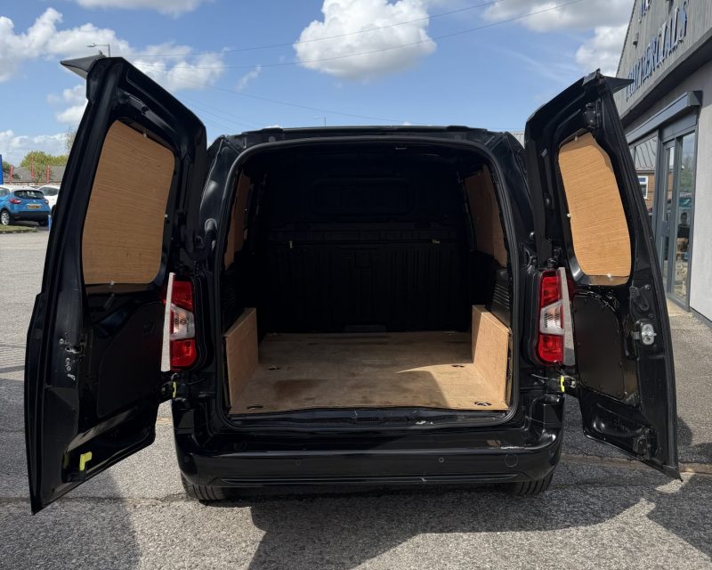 Vauxhall Combo 1.5 Turbo D Sportive Cargo 2000 SWB