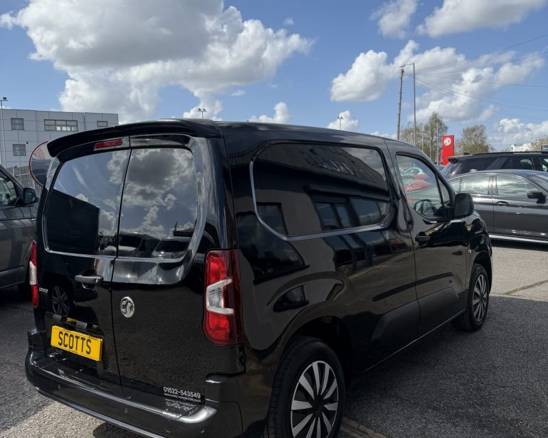 Vauxhall Combo 1.5 Turbo D Sportive Cargo 2000 SWB