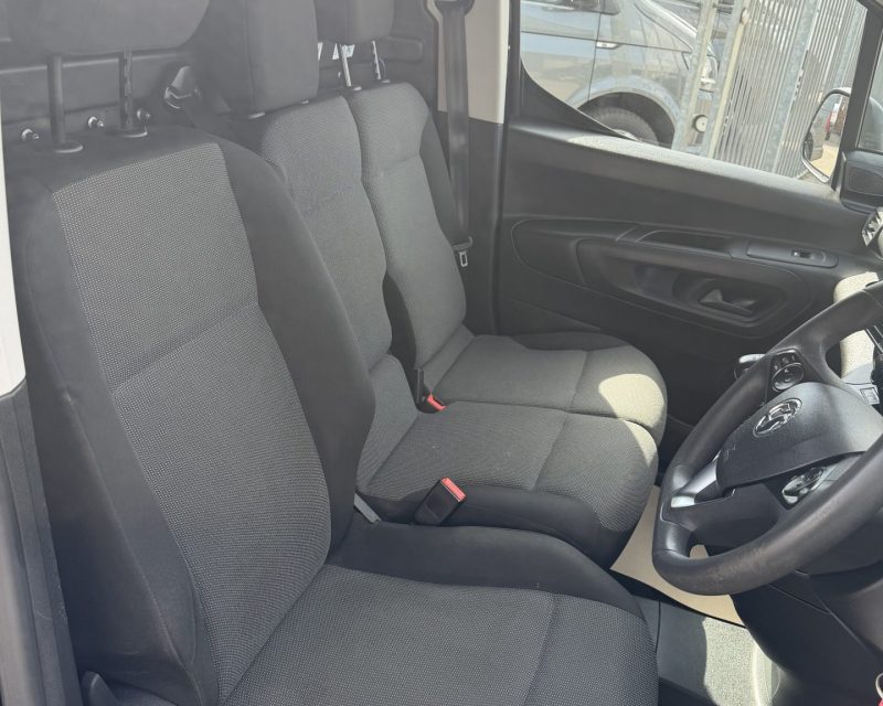 Vauxhall Combo 1.5 Turbo D Sportive Cargo 2000 SWB