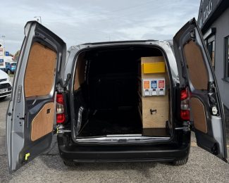 Peugeot Partner 1.5 BlueHDi Professional 1000 SWB