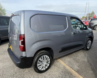 Peugeot Partner 1.5 BlueHDi Professional 1000 SWB