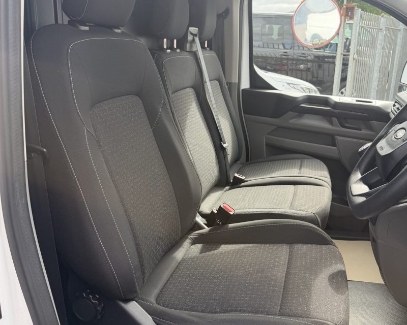 Ford Transit Custom 2.0 EcoBlue 300 136ps Trend SWB