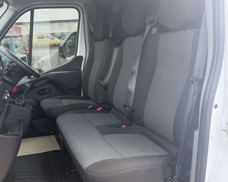 Renault Master 2.3 Turbo Business Maxi Roof 135PS LWB
