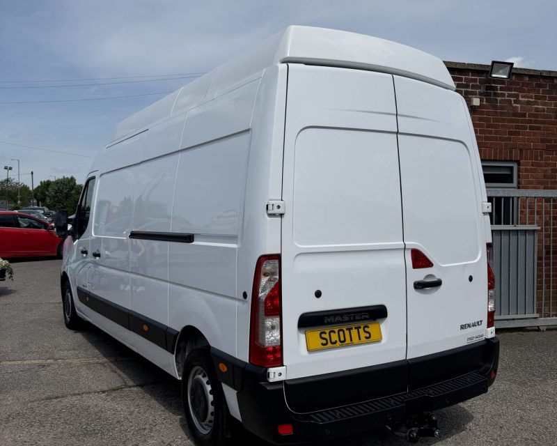 Renault Master 2.3 Turbo Business Maxi Roof 135PS LWB