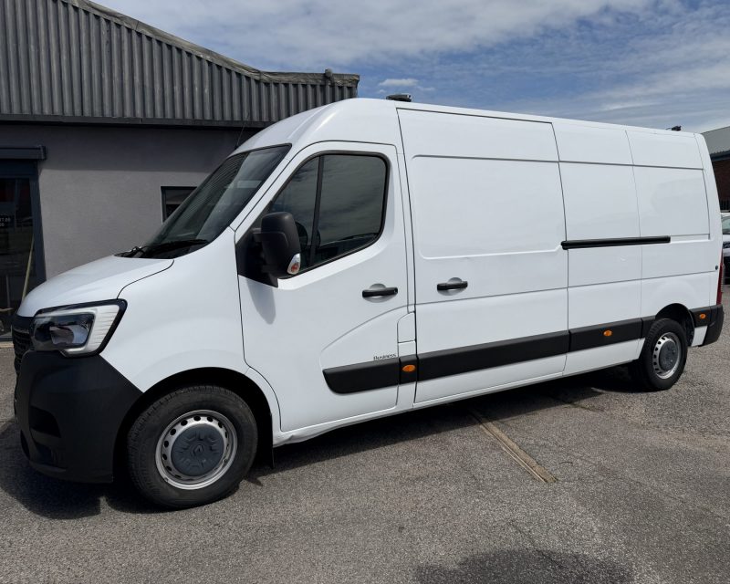 Renault Master LM35 2.3 CDTi 135 Business LWB