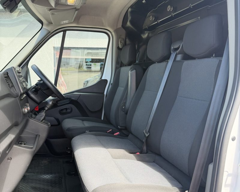 Renault Master LM35 2.3 CDTi 135 Business LWB