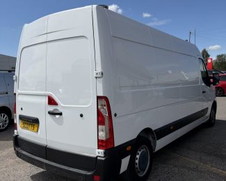 Renault Master LM35 2.3 CDTi 135 Business LWB