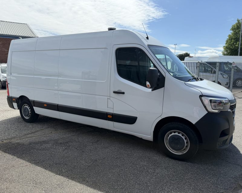 Renault Master LM35 2.3 CDTi 135 Business LWB