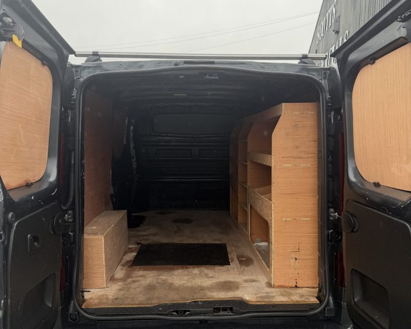 Renault Trafic 2.0 dCi Sport Extra LL30 150ps LWB