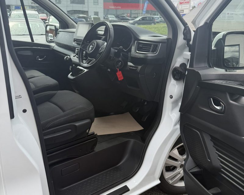 Nissan Primastar 2.0 dCi Tekna 130 LWB