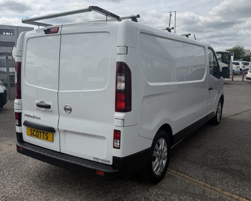 Nissan Primastar 2.0 dCi Tekna 130 LWB