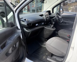 Peugeot Partner 1.5 BlueHDi Crewvan Professional 100 850 LWB