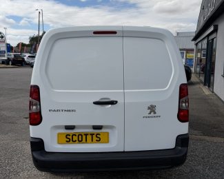 Peugeot Partner 1.5 BlueHDi Crewvan Professional 100 850 LWB