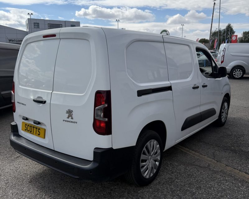 Peugeot Partner 1.5 BlueHDi Crewvan Professional 100 850 LWB