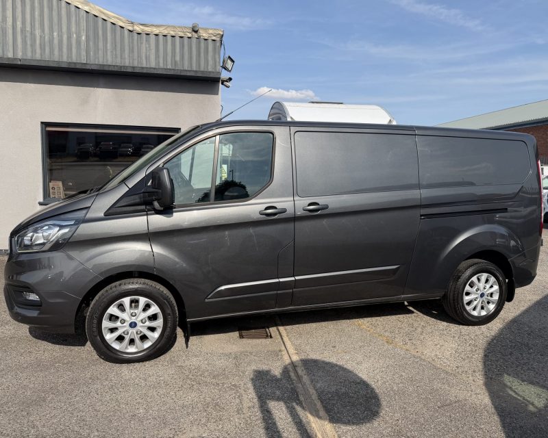 Ford Transit Custom 2.0 EcoBlue Limited 300 130ps LWB
