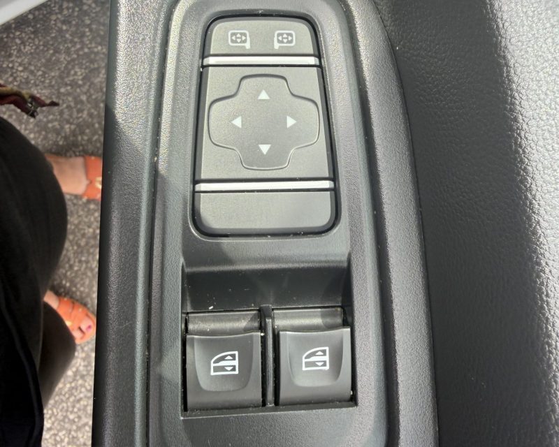 Nissan Primastar SL28 Acenta 2.0 dCi SWB