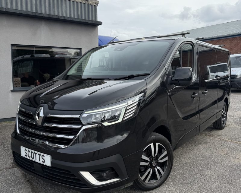Renault Trafic 2.0 dCi 150ps Sport+ LL30 LWB