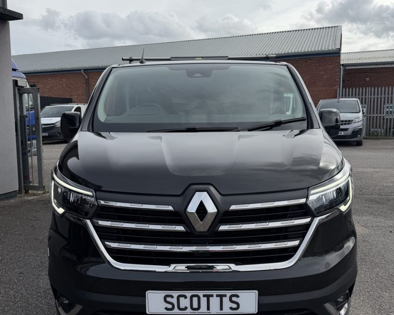 Renault Trafic 2.0 dCi 150ps Sport+ LL30 LWB