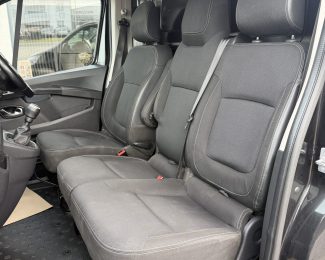 Renault Trafic 2.0 dCi 150ps Sport+ LL30 LWB