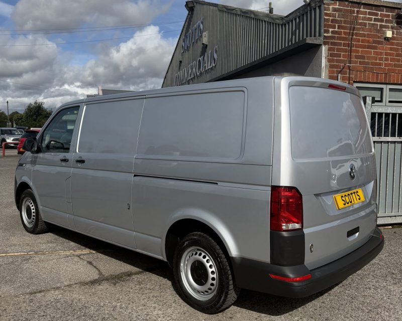 Volkswagen Transporter 2.0 TDi 150ps Tailgate LWB
