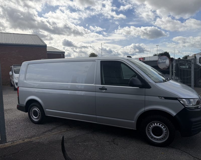 Volkswagen Transporter 2.0 TDi 150ps Tailgate LWB