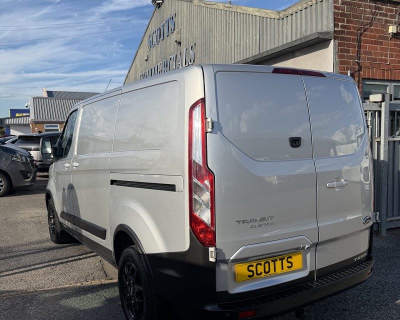 Ford Transit Custom 2.0 EcoBlue Trail 340 170ps SWB