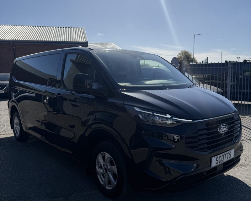 Ford Transit Custom 2.0 EcoBlue 136ps Limited LWB