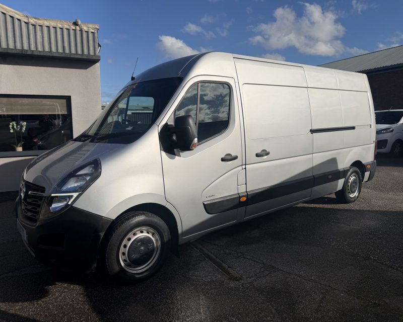 Vauxhall Movano 2.3 Turbo CDTi L3H2 135PS