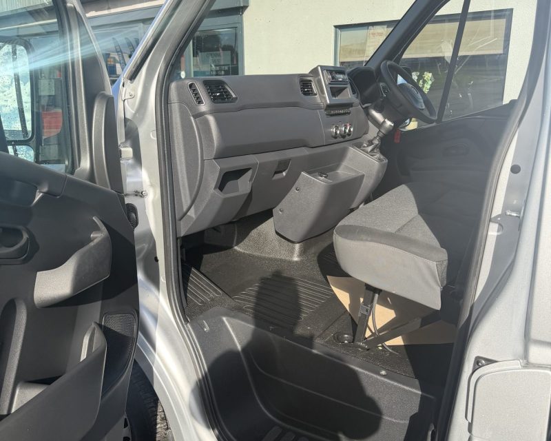 Vauxhall Movano 2.3 Turbo CDTi L3H2 135PS
