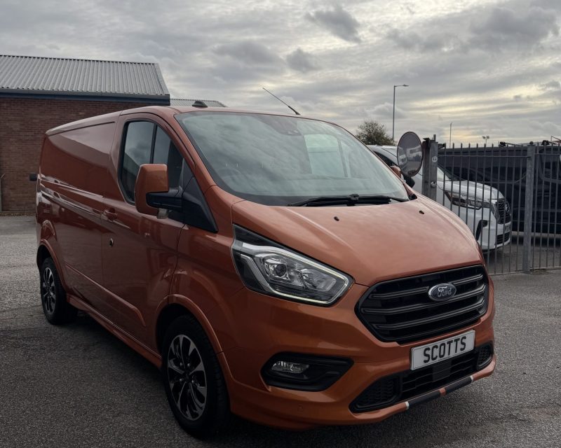 Ford Transit Custom Sport 2.0 EcoBlue 310 170 ps LWB