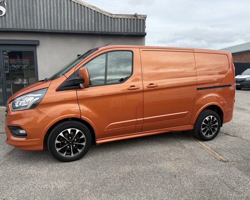 Ford Transit Custom Sport 2.0 EcoBlue 310 170 ps LWB