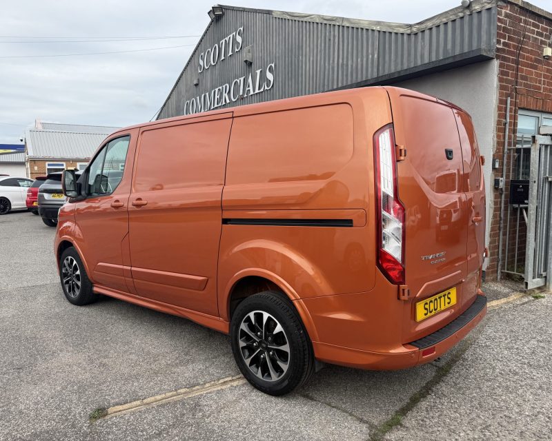 Ford Transit Custom Sport 2.0 EcoBlue 310 170 ps LWB