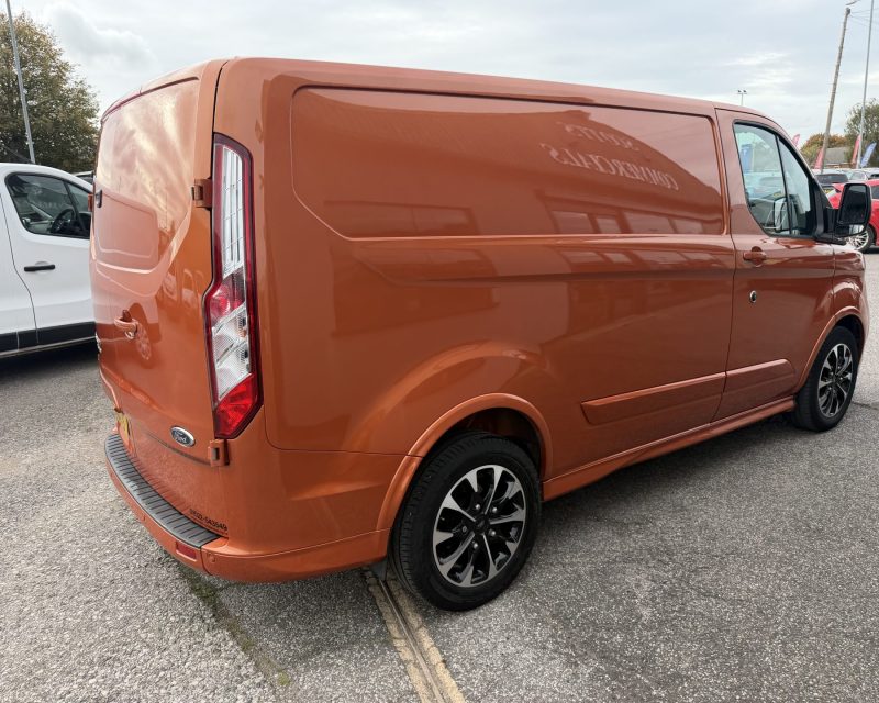 Ford Transit Custom Sport 2.0 EcoBlue 310 170 ps LWB