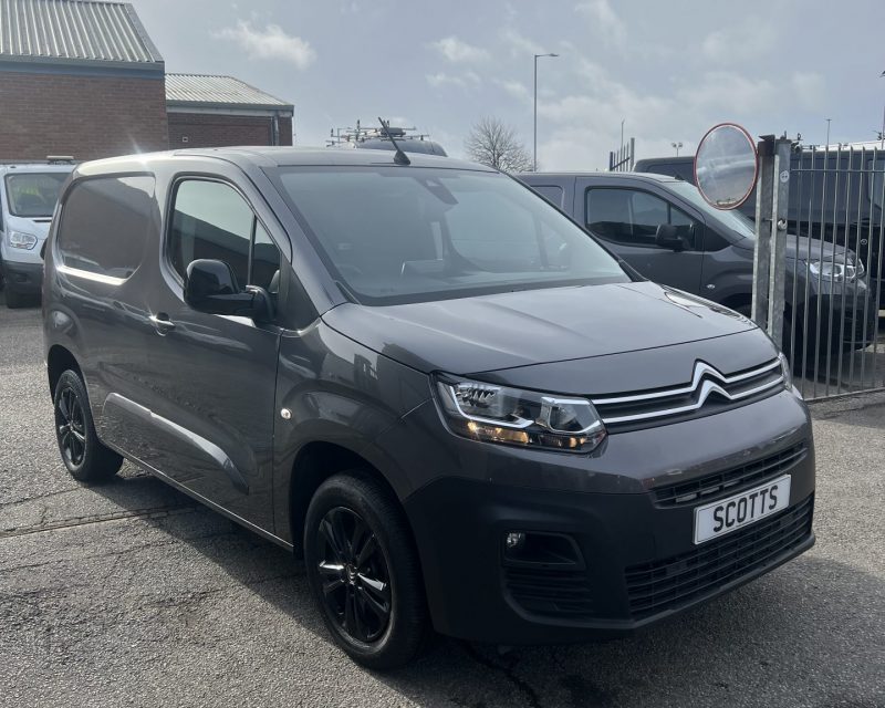 Citroen Berlingo 1.5 BlueHDi Driver Pro 100 PS SWB