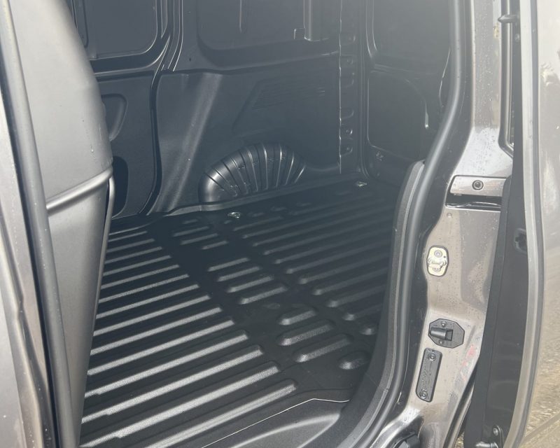 Citroen Berlingo 1.5 BlueHDi Driver Pro 100 PS SWB