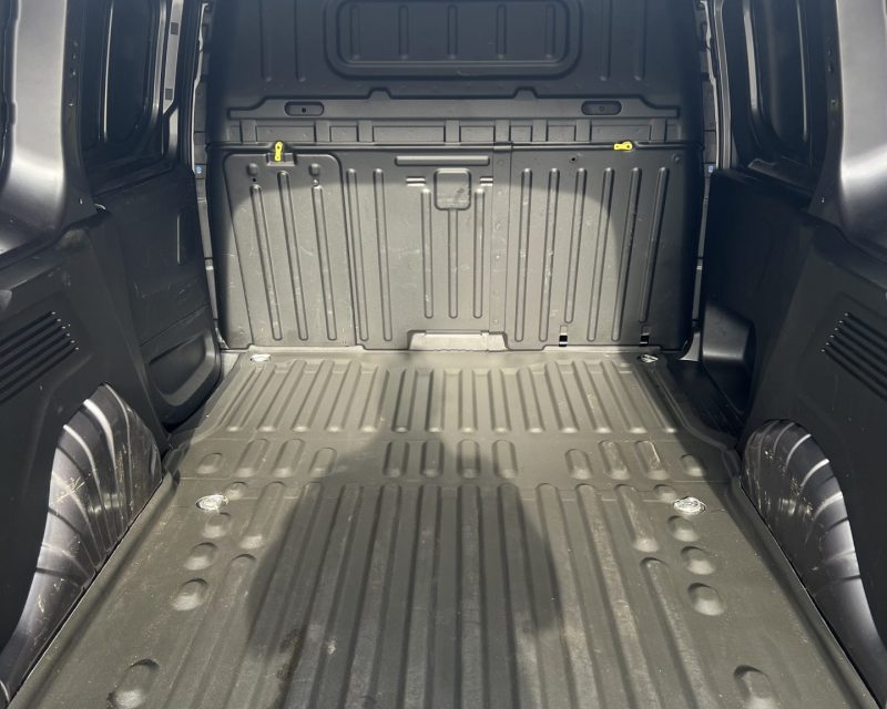 Citroen Berlingo 1.5 BlueHDi Driver Pro 100 PS SWB