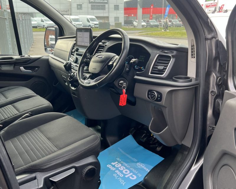 Ford Transit Custom 2.0 EcoBlue 130ps Limited LWB