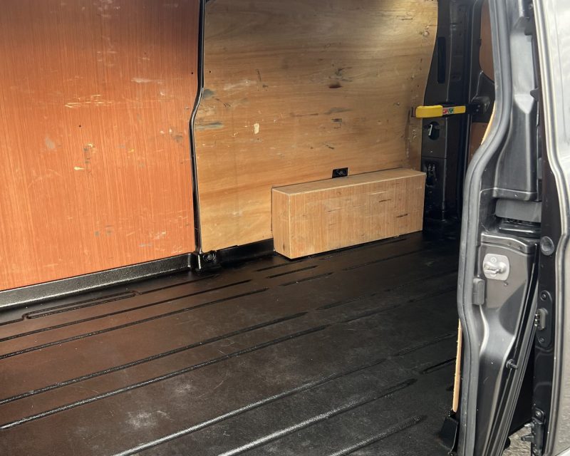 Ford Transit Custom 2.0 EcoBlue 130ps Limited LWB