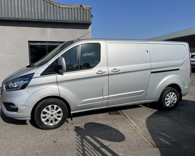 Ford Transit Custom 2.0 EcoBlue 130ps Limited LWB