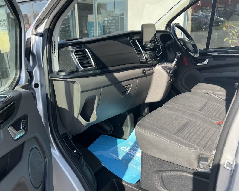 Ford Transit Custom 2.0 EcoBlue 130ps Limited LWB