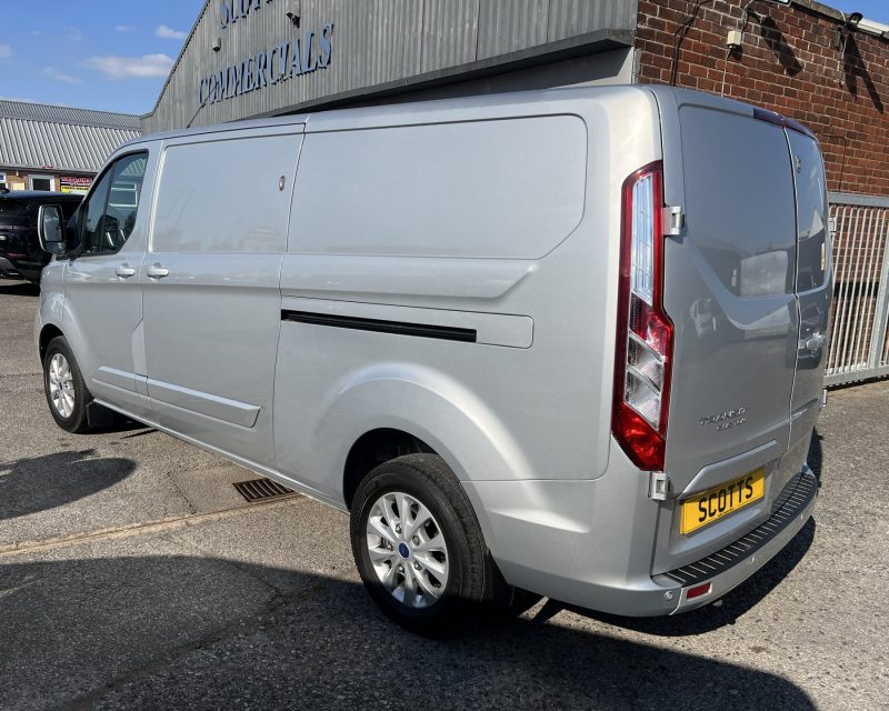 Ford Transit Custom 2.0 EcoBlue 130ps Limited LWB
